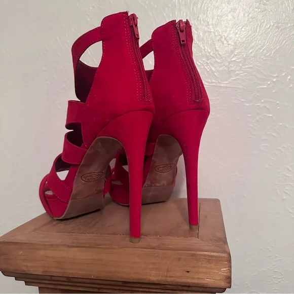 Candie's CA Spicy Red Heels Women's Size 9.5 NIB - Picture 3 of 7